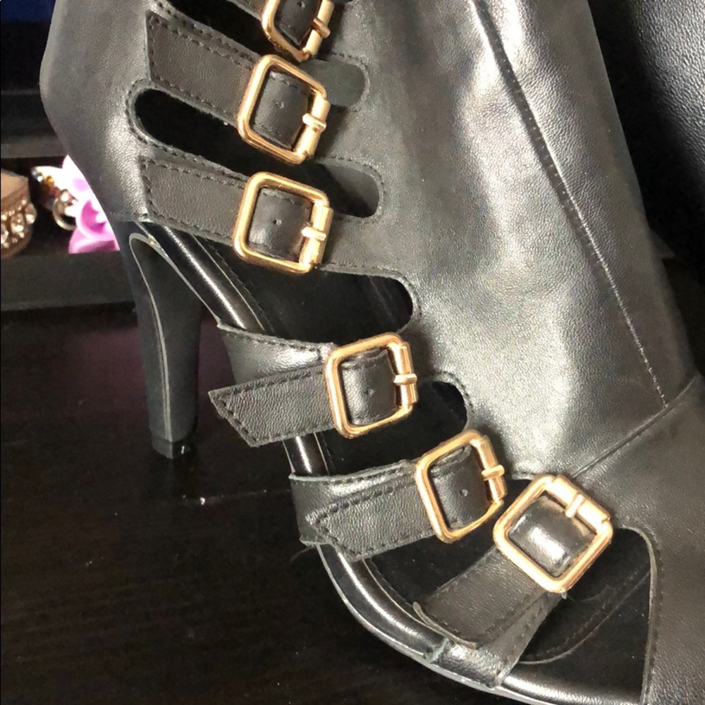 Lane Collection Leather Buckle Boot - Picture 2 of 5